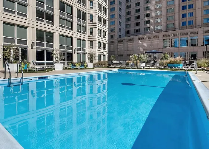 River N 1br W Gym Wd Nr Mag Mile Chi-85 Apartment