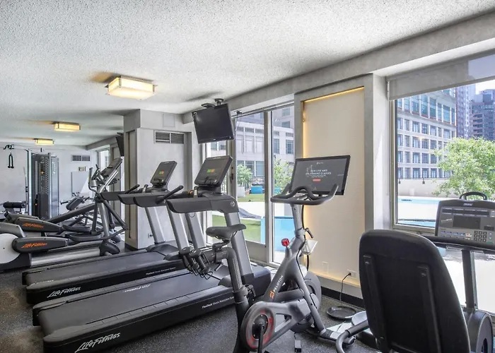 River N 1br W Gym Wd Nr Mag Mile Chi-85 * Chicago
