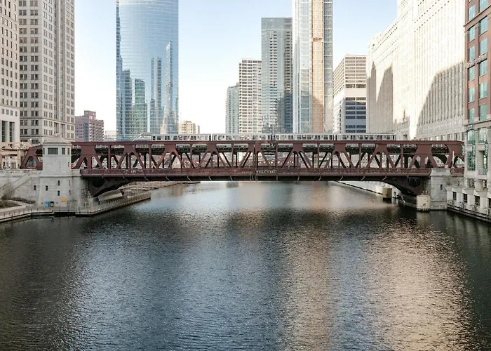 Apartment River N 1br W Gym Wd Nr Mag Mile Chi-85 *